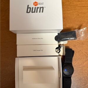 Beat Burn Black Fitness Tracker Set